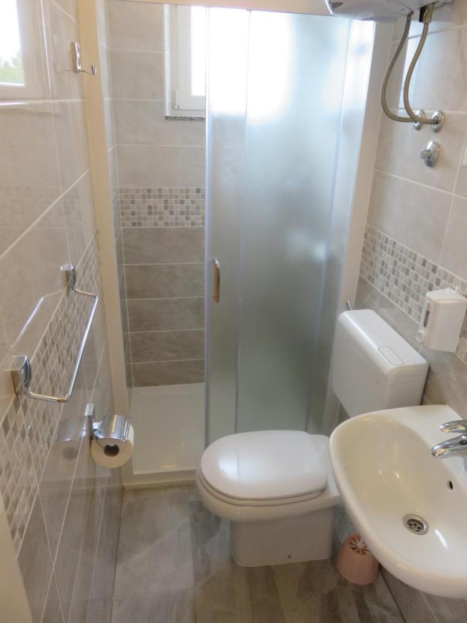 Apartmani MM Starigrad Paklenica Bagian luar foto