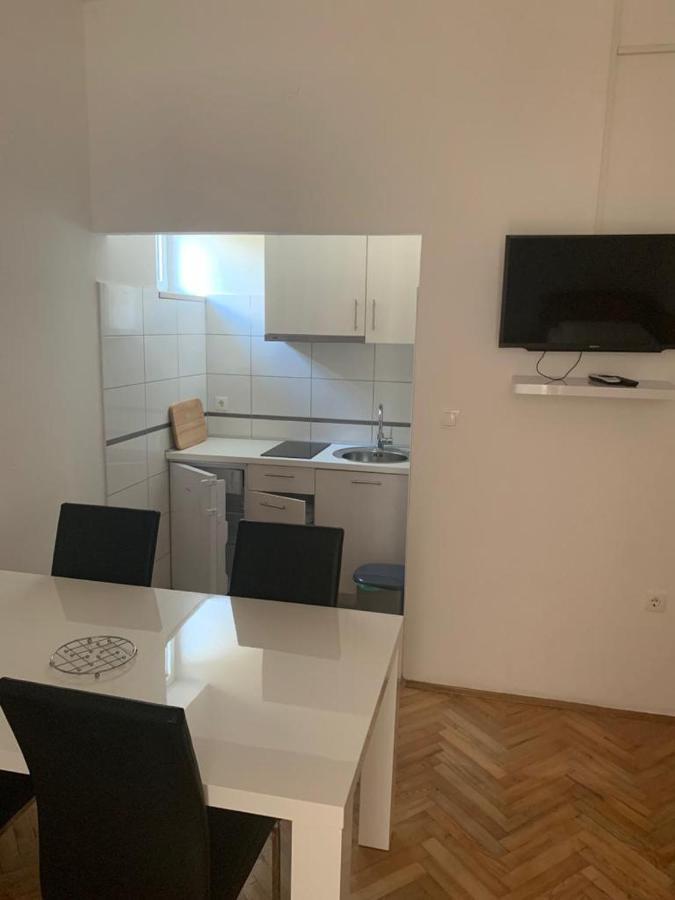 Apartmani MM Starigrad Paklenica Bagian luar foto